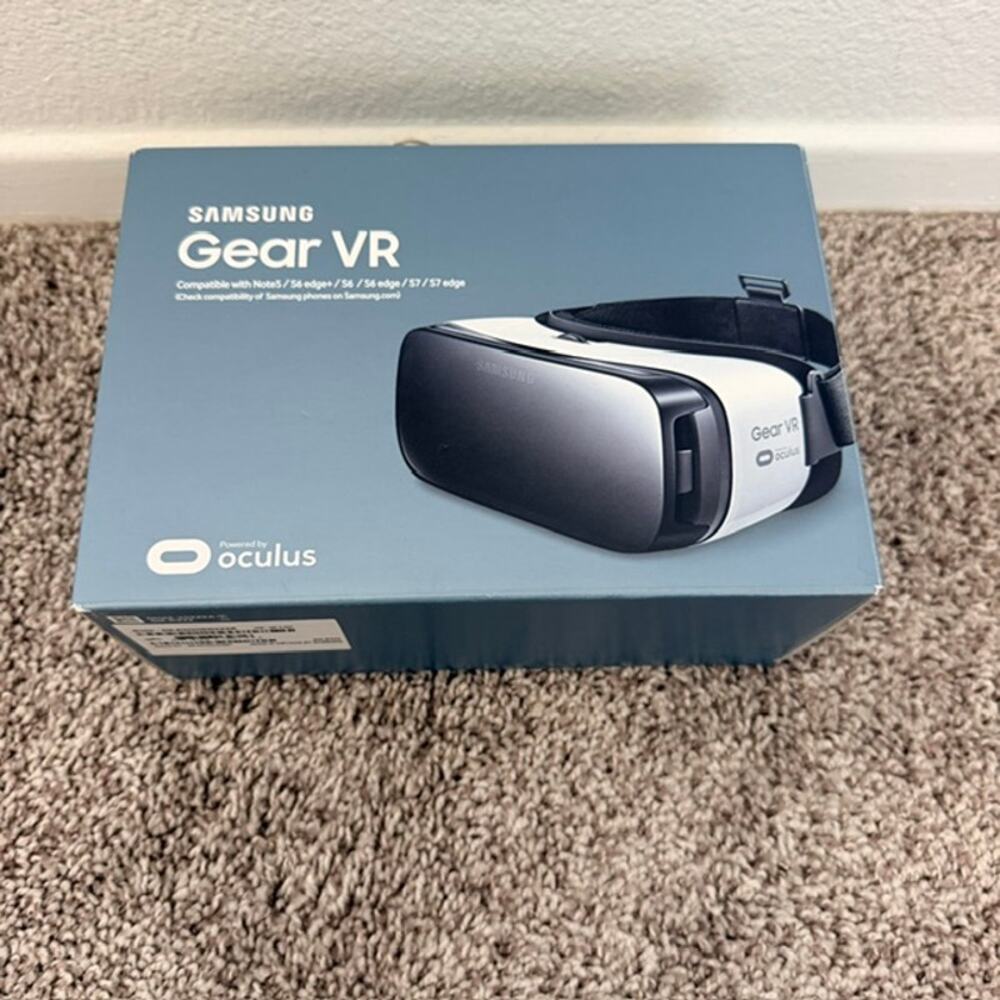 Samsung Gear VR Virtual Reality Headset Note5/S6 edge+/S6/S6 edge/S7/27 edge